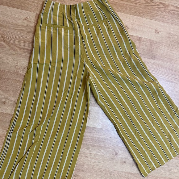 Striped yellow flowy pants - Picture 3 of 3